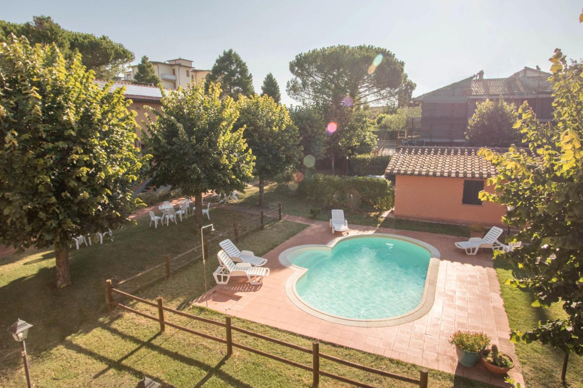 סקרפריה Residence Mugello Resort מראה חיצוני תמונה
